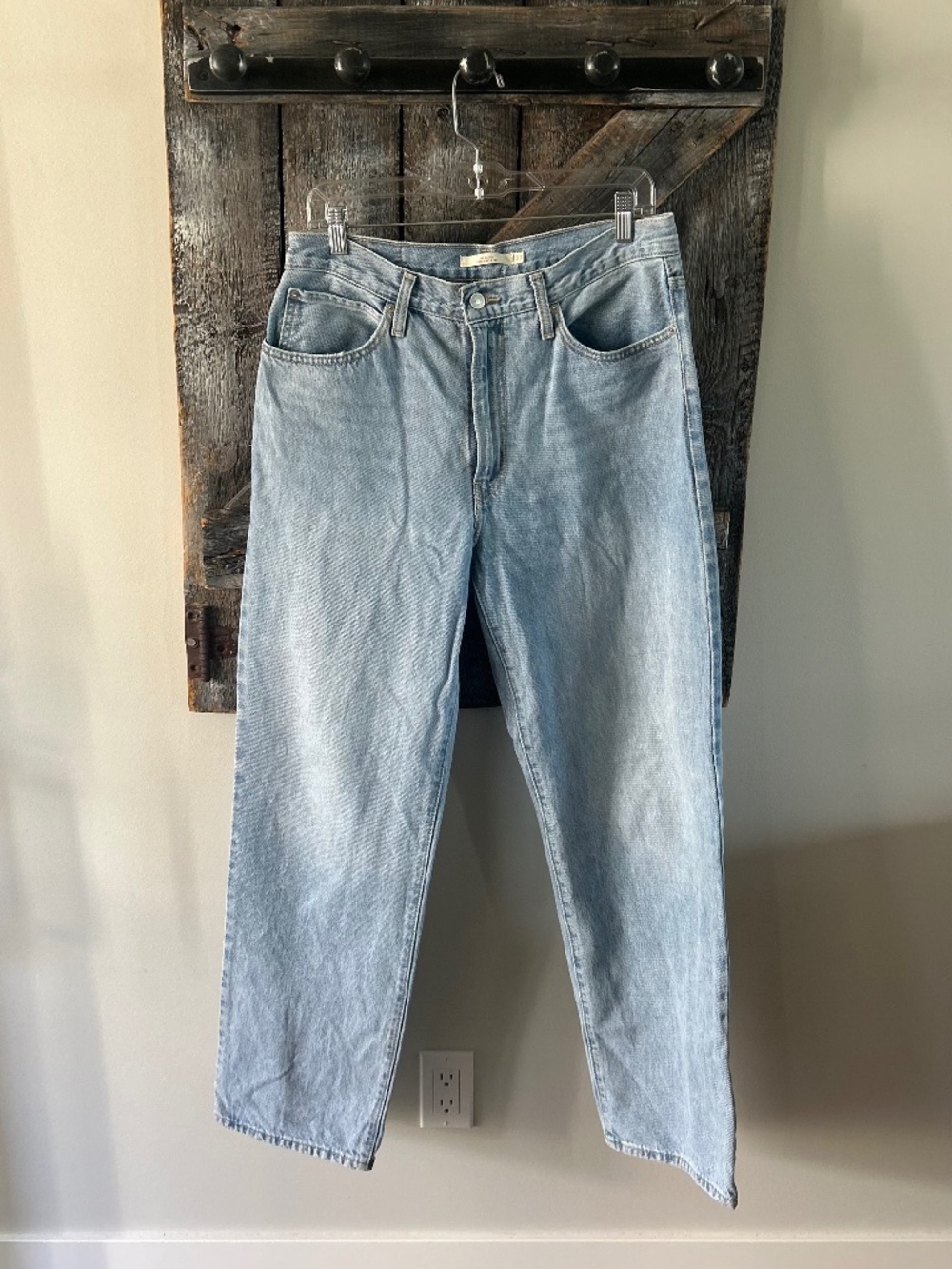 Women's Levi's '94 Baggy Light Wash Jeans